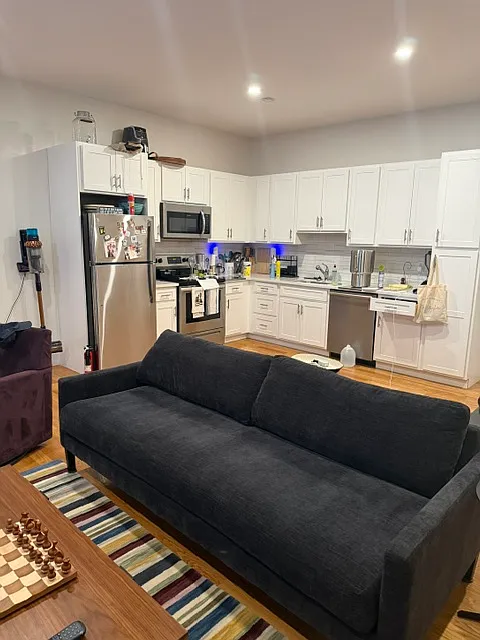1 bed, 800 sqft, $1,800 — Photo 4