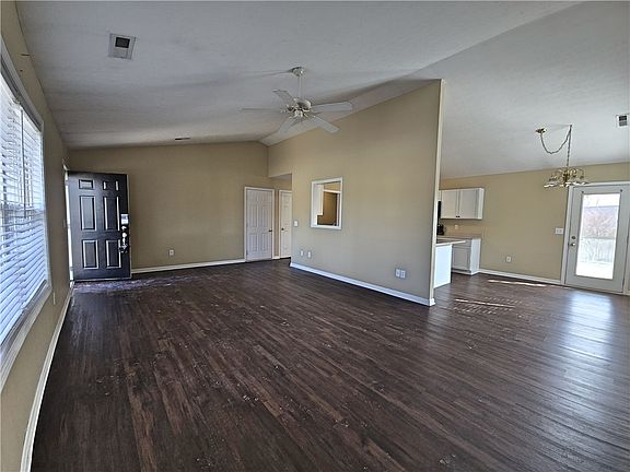 3rd image of 209 Jay Rd