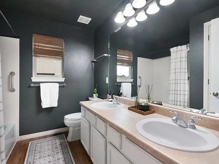 1411 Fieldwood Ct — Photo 36