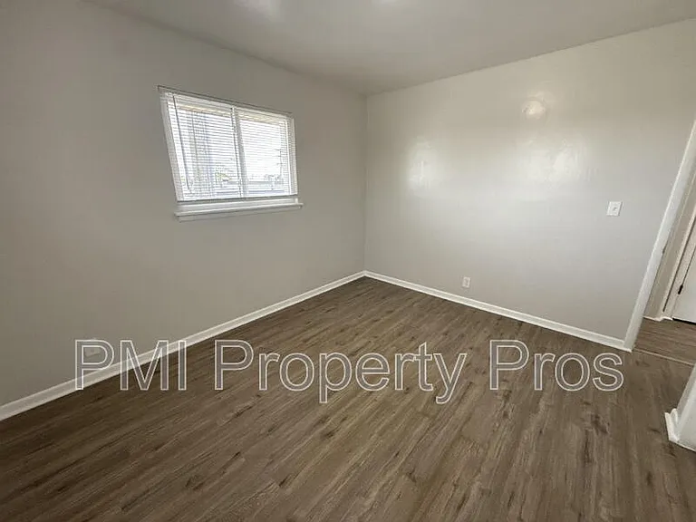 7701 W Hampton Ave #6 — Photo 13