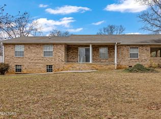 808 Cantrell Pl, Etowah, TN 37331