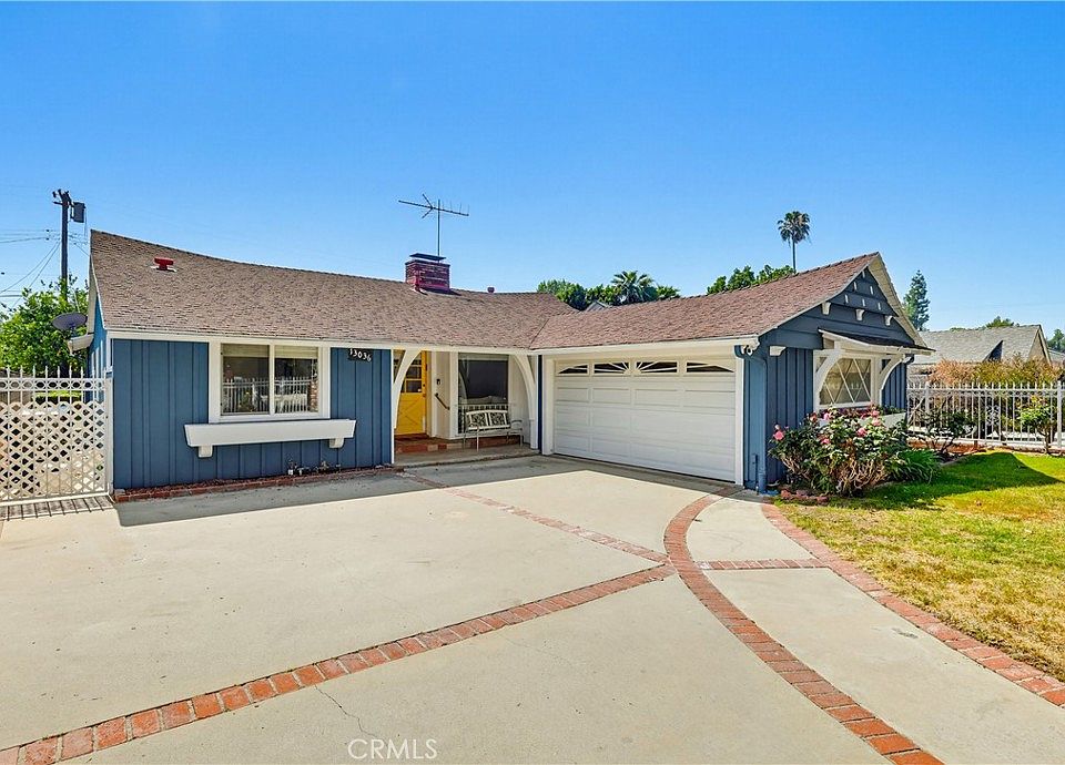 1st image of 13036 Magnolia Blvd