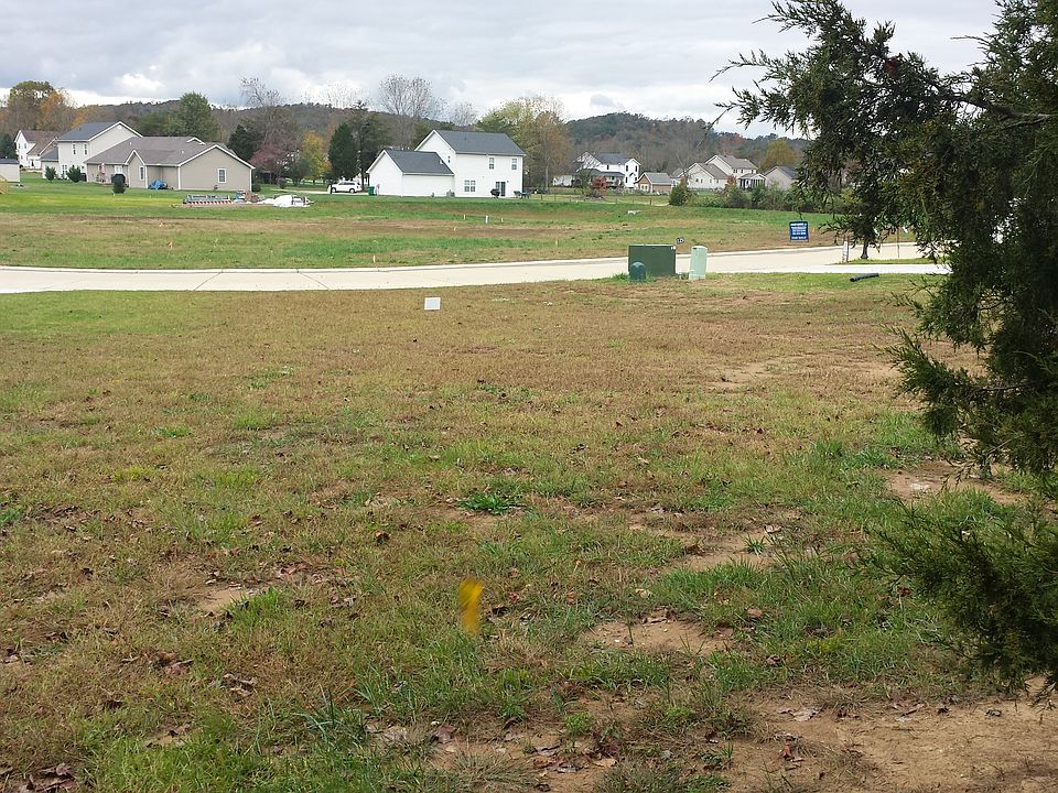 2nd image of 144 Fieldstone Dr