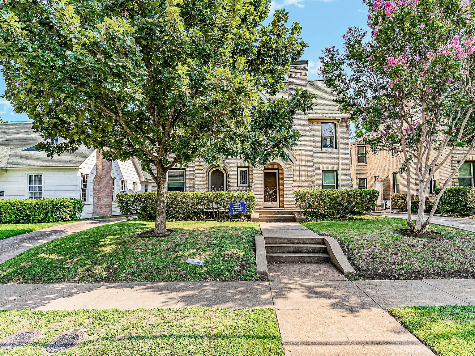 1 bed, 864 sqft, $1,950 — Photo 2