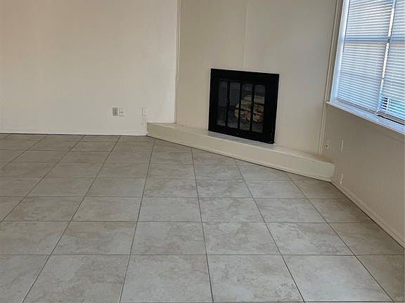 4th image of 401 12th Ave SE APT 182