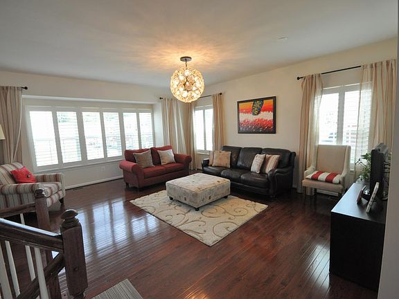 2nd image of 22884 Chestnut Oak Ter
