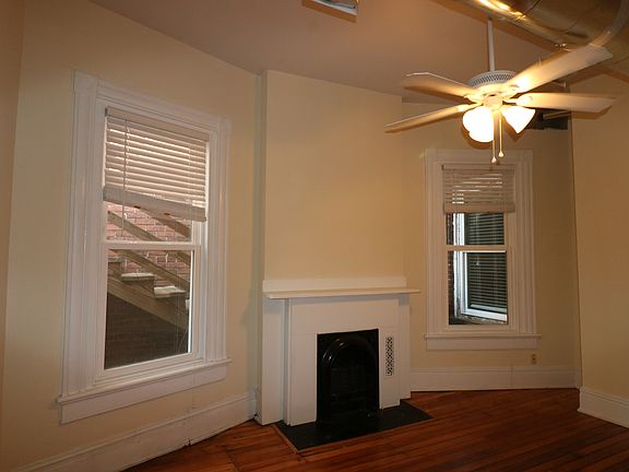 5th image of 1302 Grove Ave APT 2