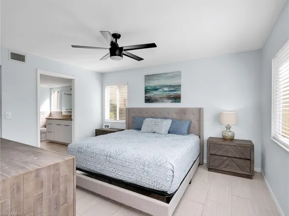 7749 Jewel LN #101, NAPLES, FL 34109