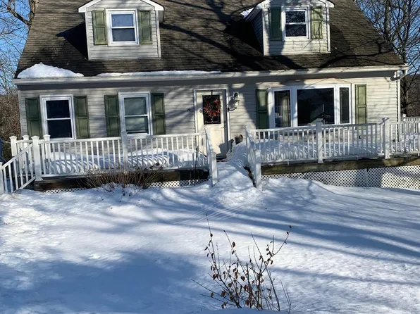 10 Maplewood Road, Highland Mills, NY 10930