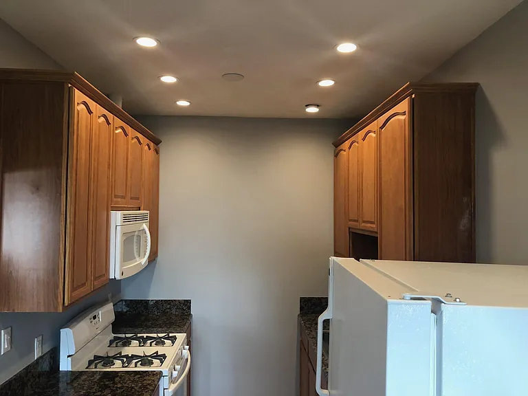 114 W Eulalia St #4 — Photo 28
