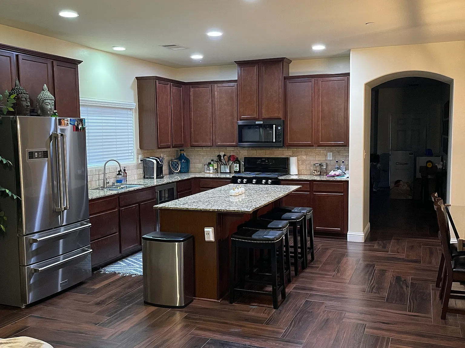 4 bed, $4,275 — Photo 4