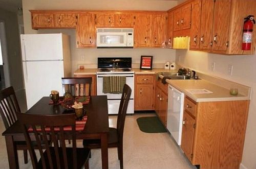 3rd image of 2395 Loupin Dr