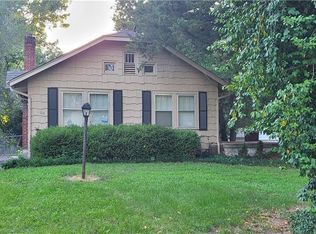 1612 S Claremont Ave, Independence, MO 64052
