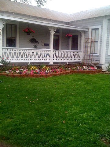 1st image of 553 Willow Ave
