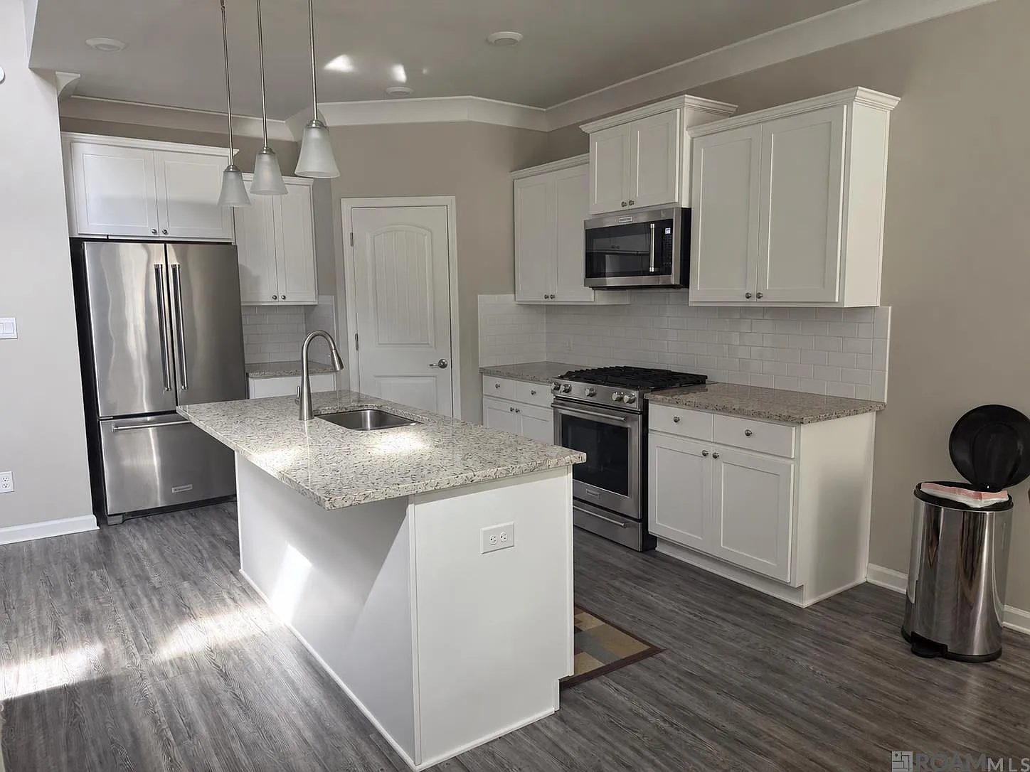 4 bed, 3089 sqft, $2,600 — Photo 3