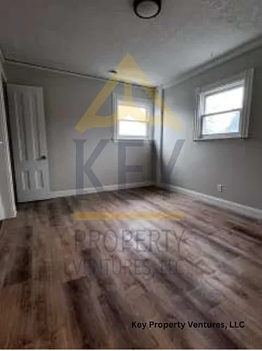 1016 Lake Ave Photo 1