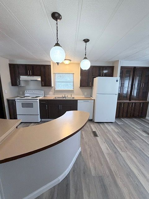 Lots of counter space