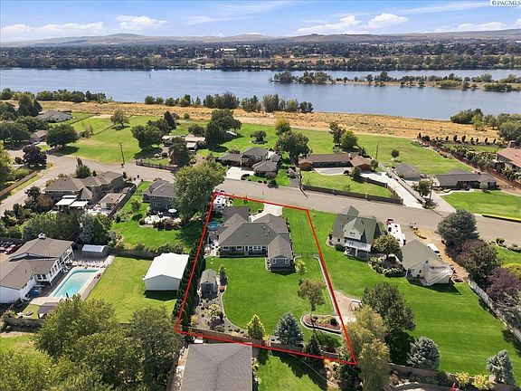 3rd image of 7807 River Blvd