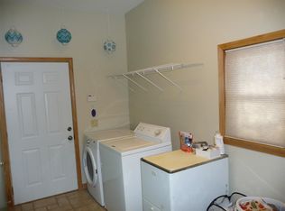 510 3rd St, Fenton, MI 48430