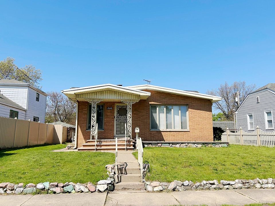 1st image of 2048 Roosevelt Pl