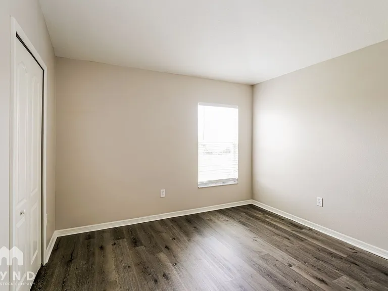 8162 Canterbury Lake Blvd — Photo 12