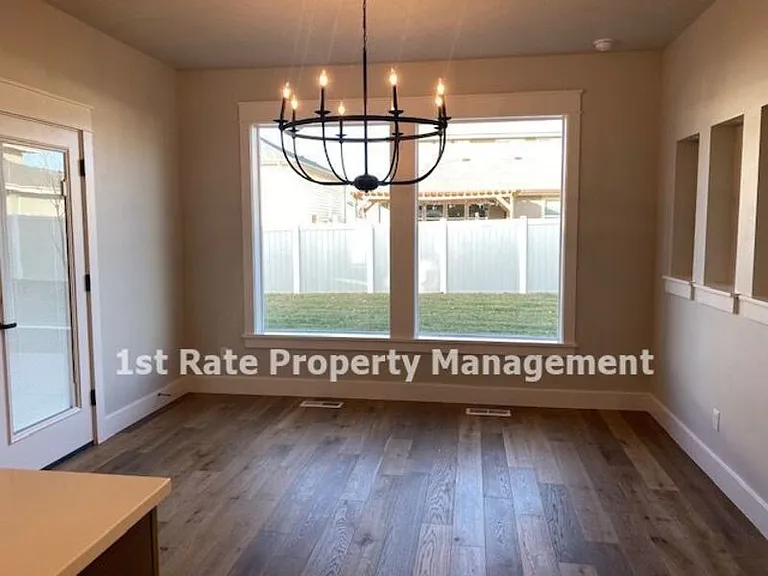 5686 E Clear Ridge St — Photo 5