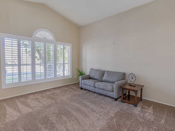 5th image of 10919 W Laurelwood Ln