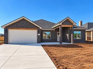 313 Cowboy Ln, Wolfforth, TX 79382