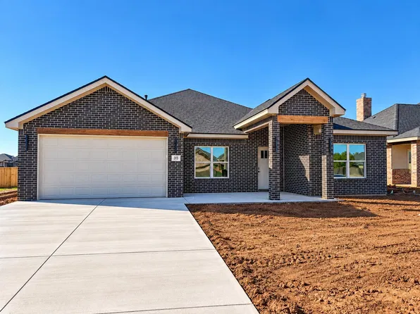 313 Cowboy Ln, Wolfforth, TX 79382