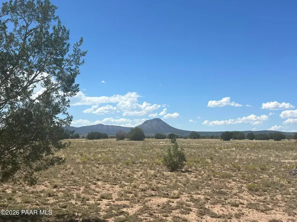 113 N Prairie Dog Rd #D, Ash Fork, AZ 86320