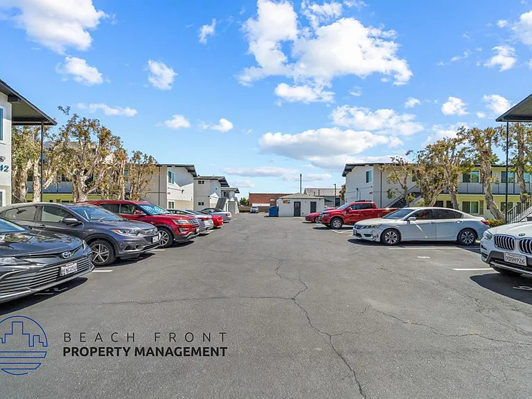 4431-4441 W. 118th St.; 4418-4442 W. 117th St. — Photo 15