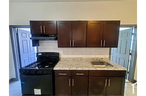 246 S 8th St #1 Photo 1