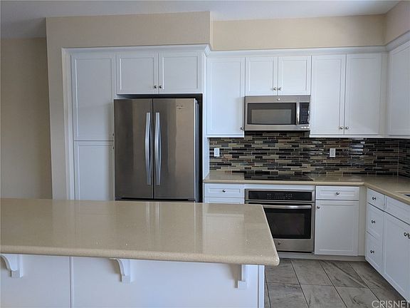 4th image of 207 Westpark Ct Unit 702