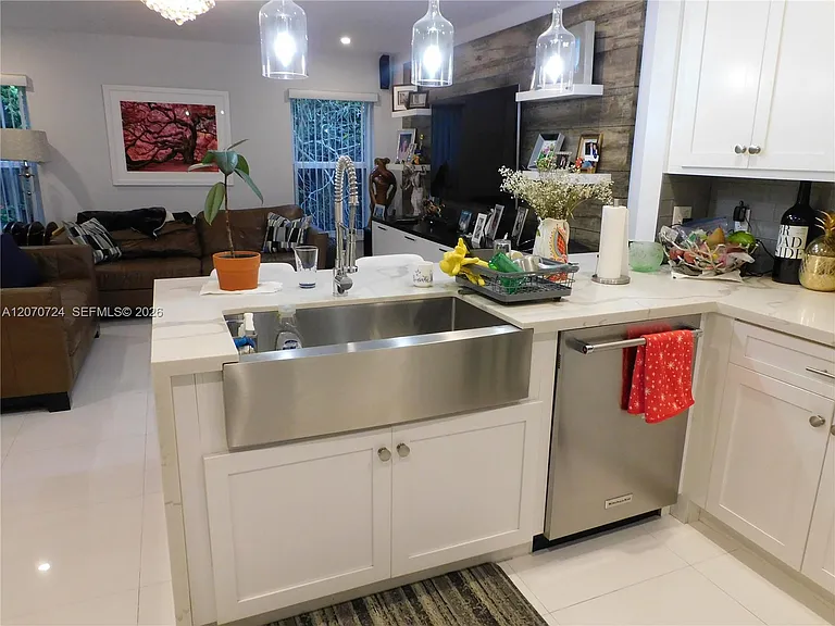 14271 SW 150th Ave — Photo 56