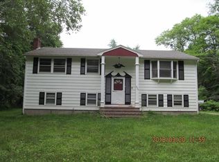 370 Franklin St, Hanson, MA 02341