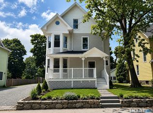 25 Quintard Ave, Norwalk, CT 06854
