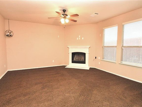 3rd image of 1122 Ethan Dr