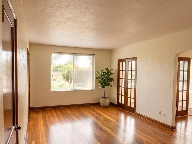620 Florida Street — Photo 6