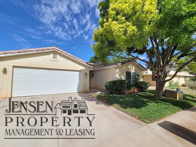 787 N Warm Springs Dr — Photo 3