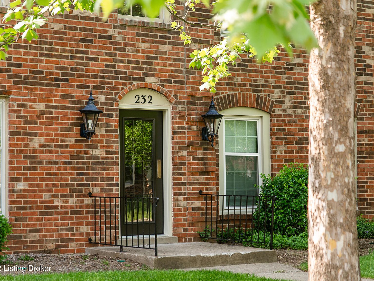232 Stonehenge Dr 103, Louisville, KY 40207 Zillow