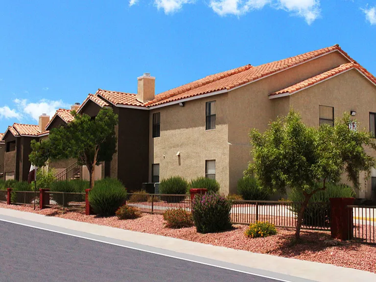 Mandalay Bay Apartments — Photo 28