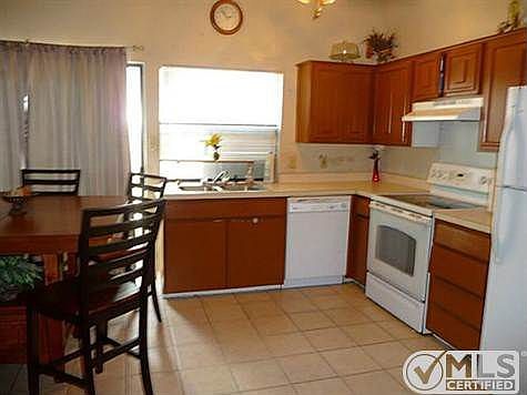 3rd image of 1817 Sherwood Ln