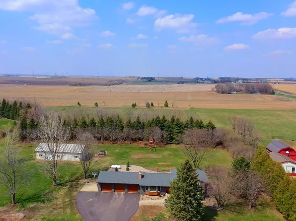 48384 Valley View Cir, Valley Springs, SD 57068