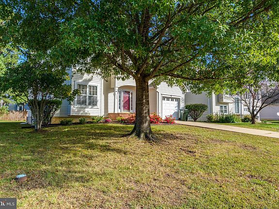 3rd image of 45524 Brawny St