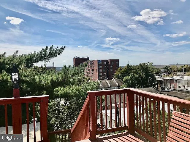 853 W Lombard St — Photo 23
