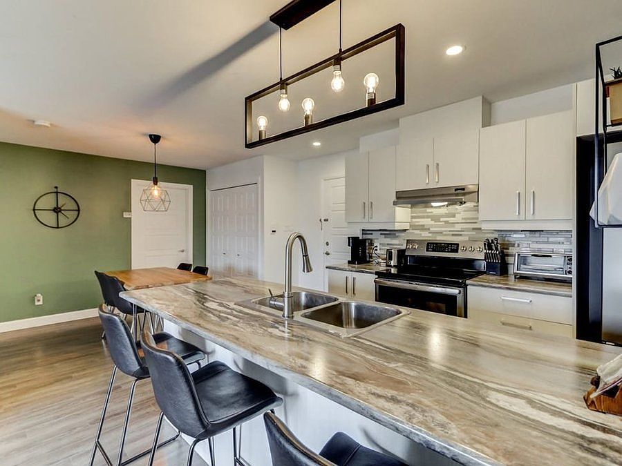 1st image of 11807 Sunburst St