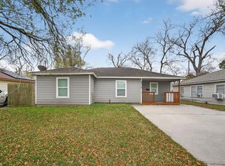 2510 Windsor Ln, Pasadena, TX 77506