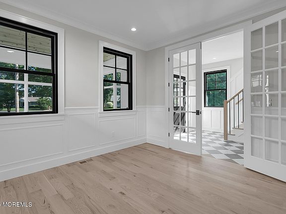 5th image of 121 Black Point Road