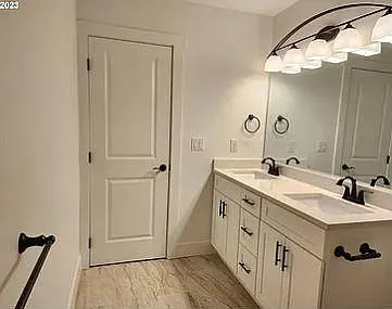 3 bed, 2.5 bath, 1534 sqft, $2,400 — Photo 4