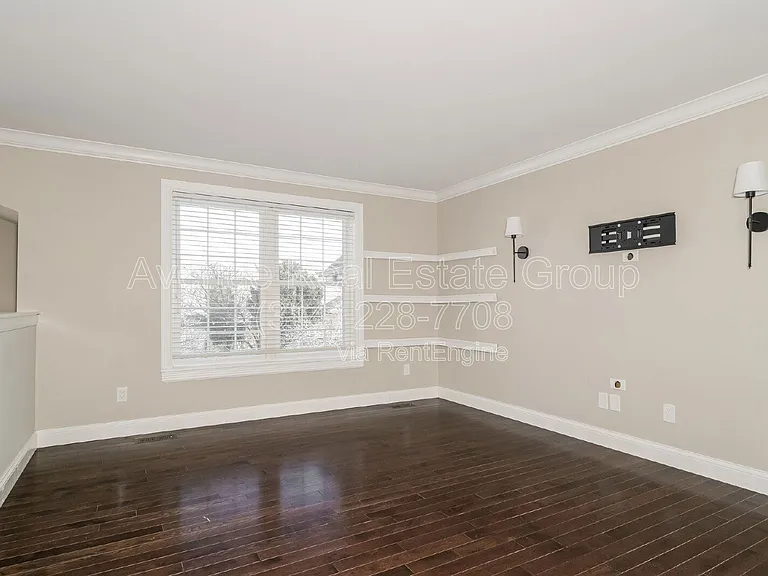 17711 Westhampton Woods Dr — Photo 15